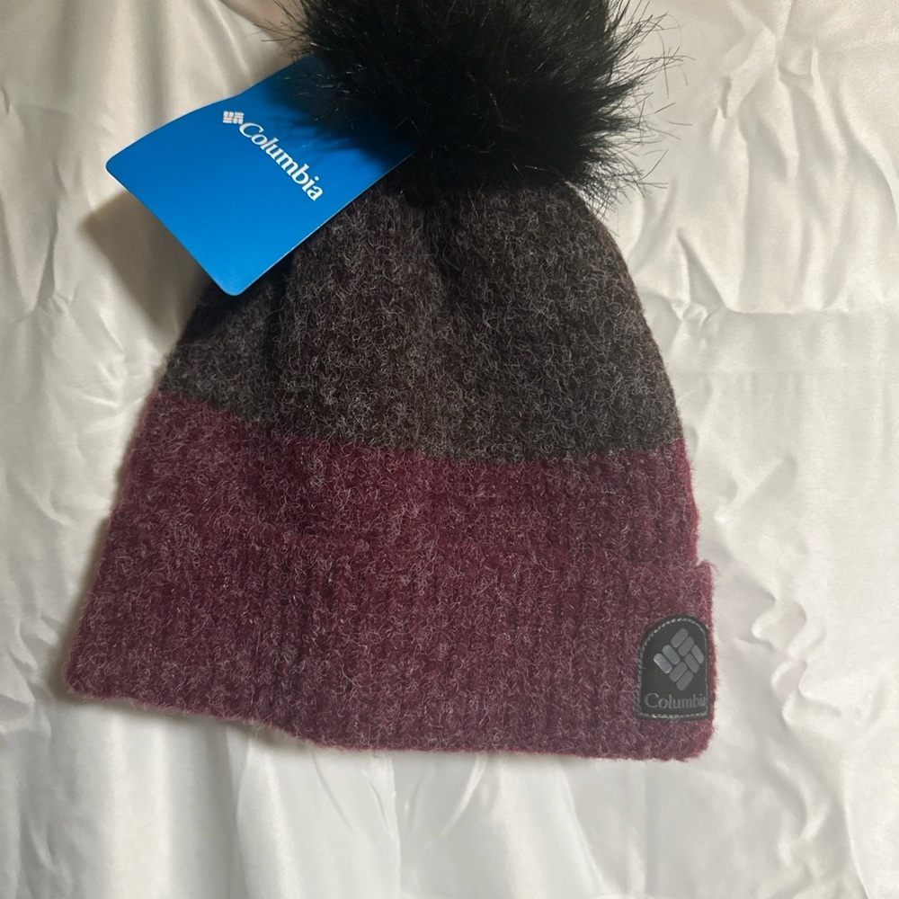 Columbia Burgundy Knit Beanie